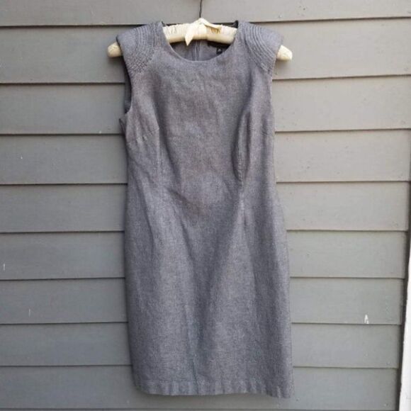 Banana Republic Gray Sheath with Padding in the shoulders  Size 10 - Picture 1 of 7